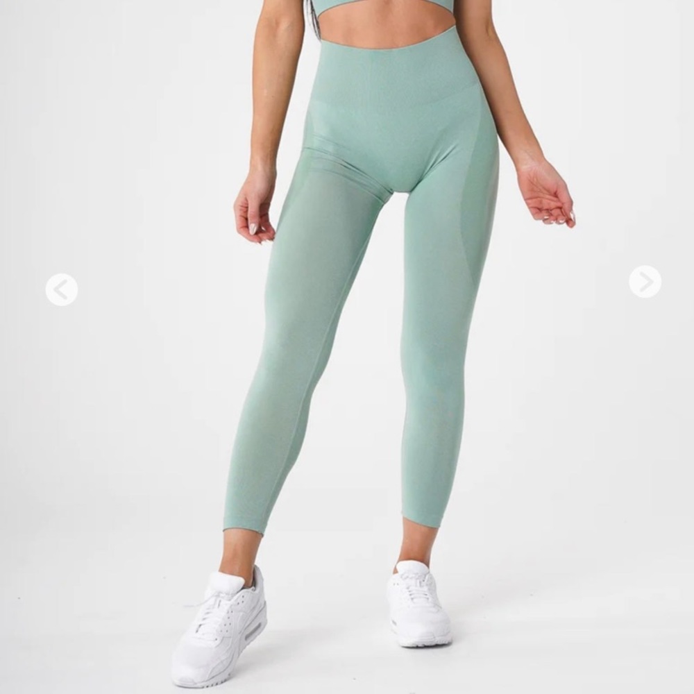 NVGTN Contour Seamless Leggings NWT